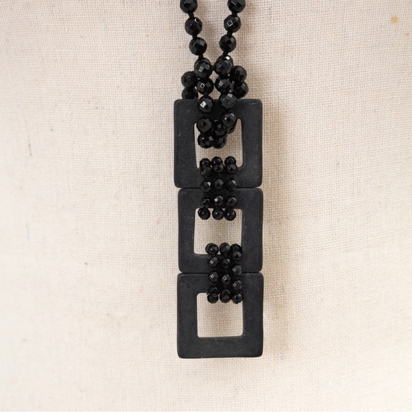 Calcite & Onyx square faceted black onyx beaded necklace with pendant Jess David - Picture 9 of 16